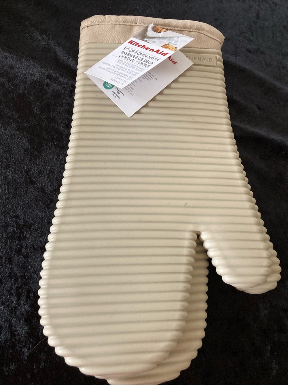 Kitchen Aid Silicone Oven Mitt Glove Set of 2 New Unused